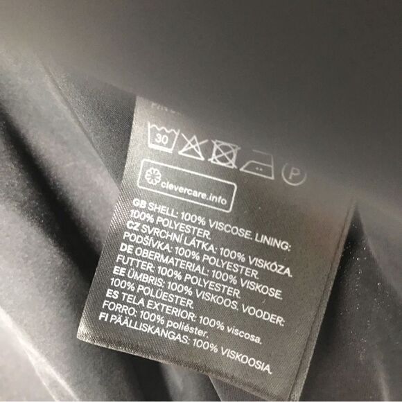 H&M Black Silky Textured Linear Print Bomber Jacket - Picture 16 of 16